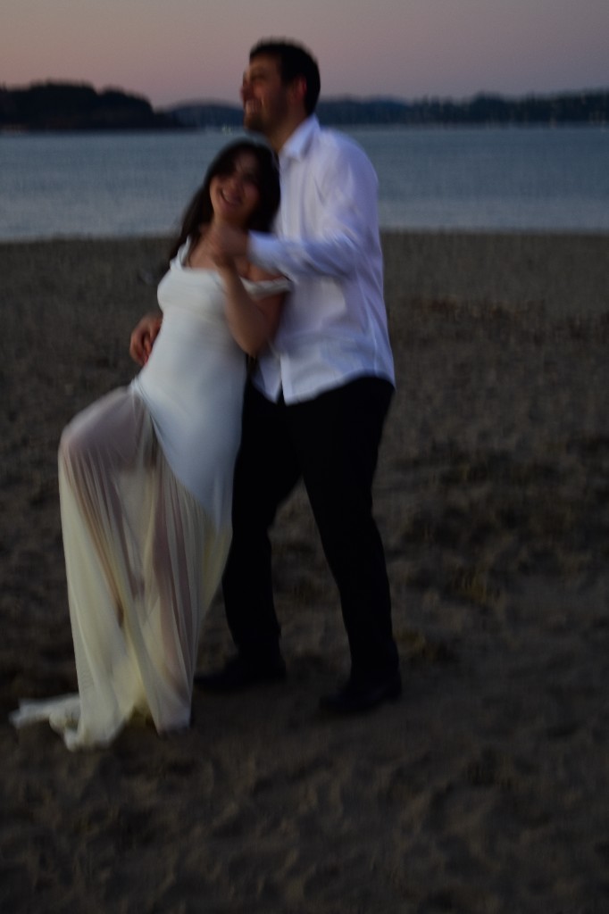 Cata y Caco bailando